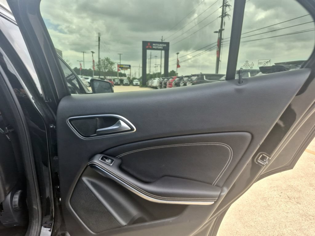 Used 2016 Mercedes-Benz GLA 250 4MATIC image 23