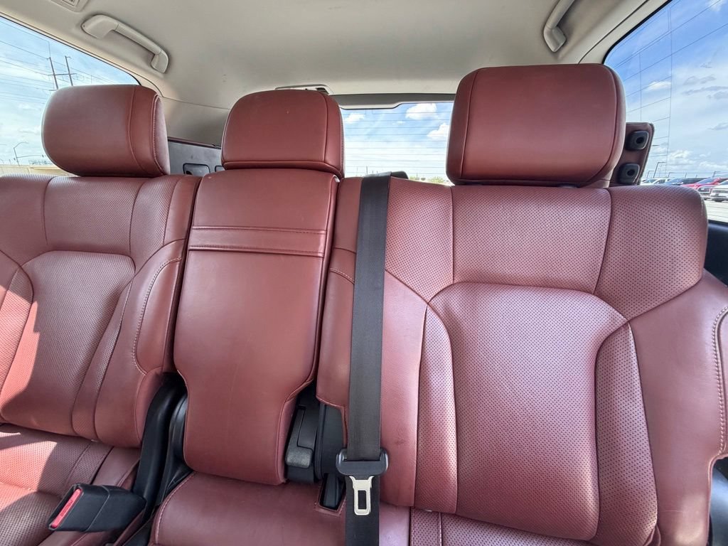 Used 2019 Lexus LX 570 4WD w/ Luxury Package image 7