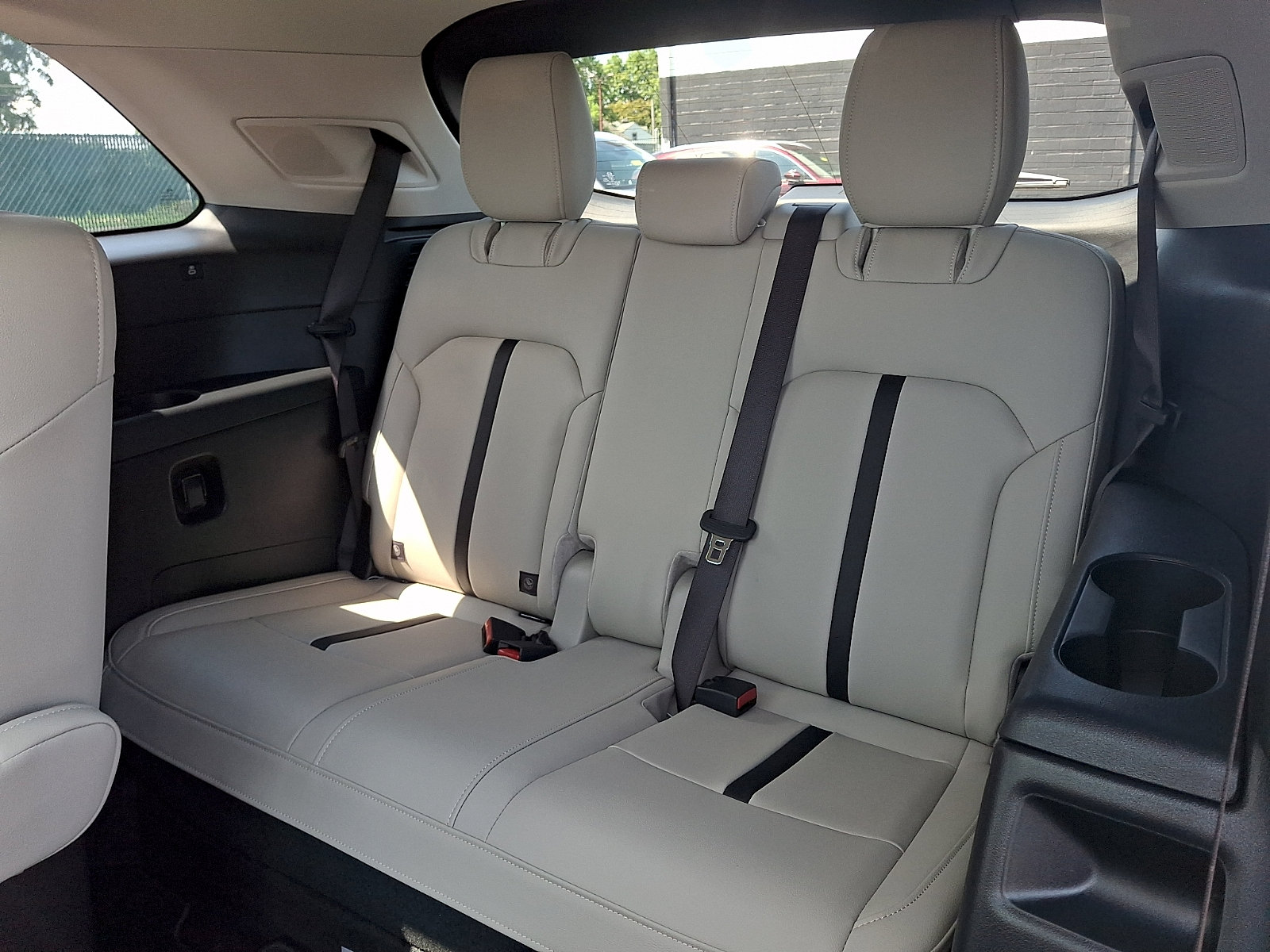 Certified 2024 MAZDA CX-90 Plug-In Hybrid w/ Premium Pkg AWD/4WD image 13