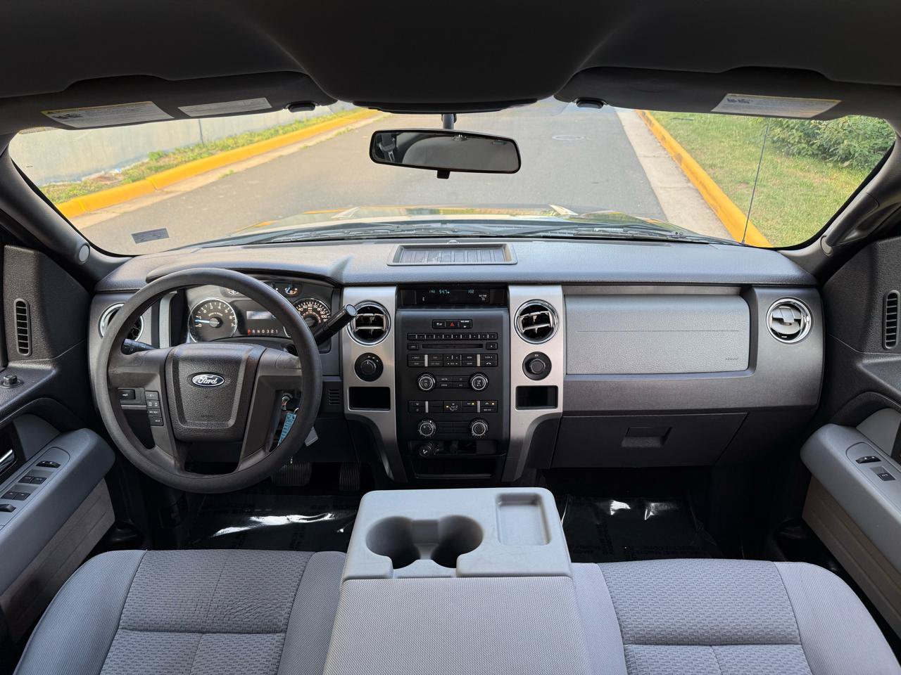 Used 2012 Ford F150 XLT AWD/4WD image 29