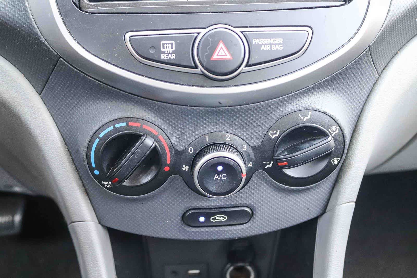 Used 2017 Hyundai Accent SE FWD image 23