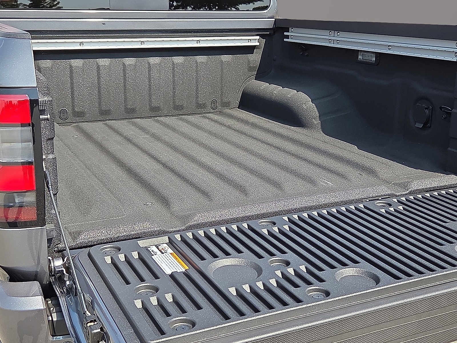 New 2026 Nissan Frontier PRO-4X w/ Pro-4x Convenience Package image 9