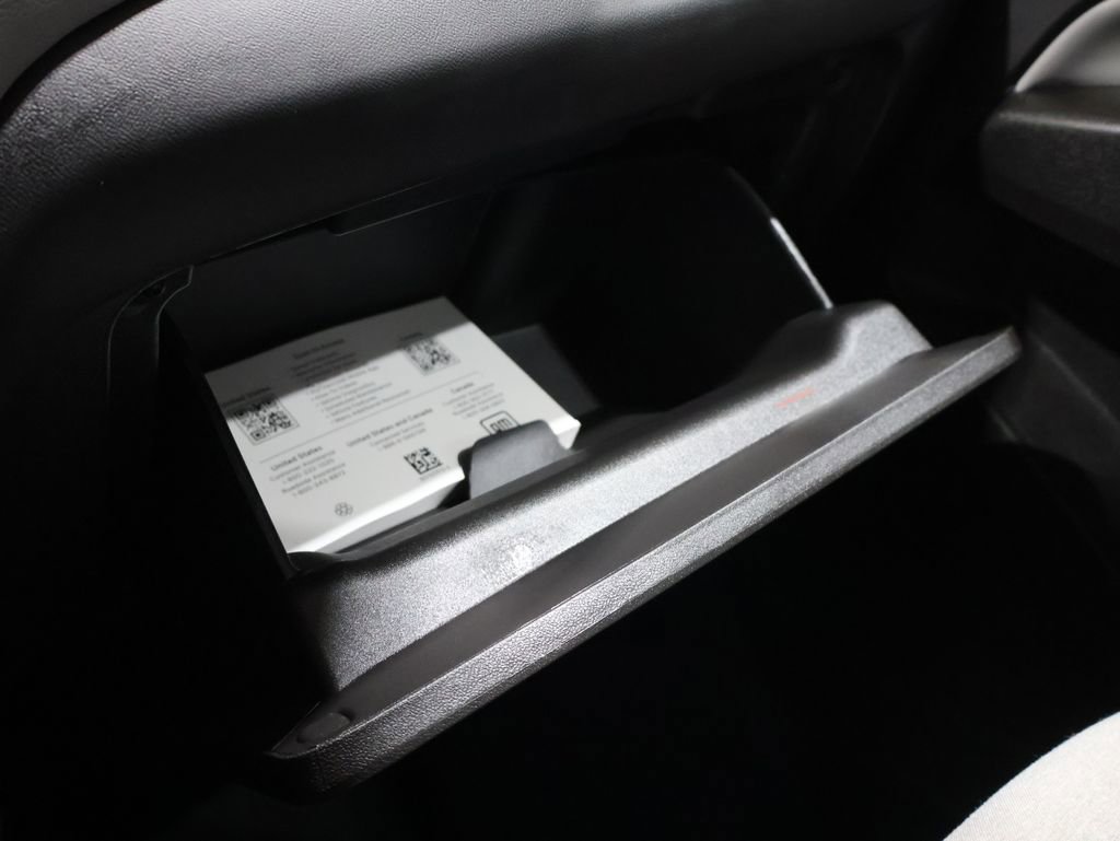 Used 2024 Chevrolet Equinox LT w/ LPO, Floor Liner Package image 33