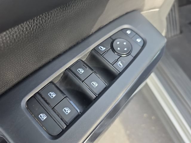 Used 2024 Nissan Pathfinder SV AWD/4WD image 13