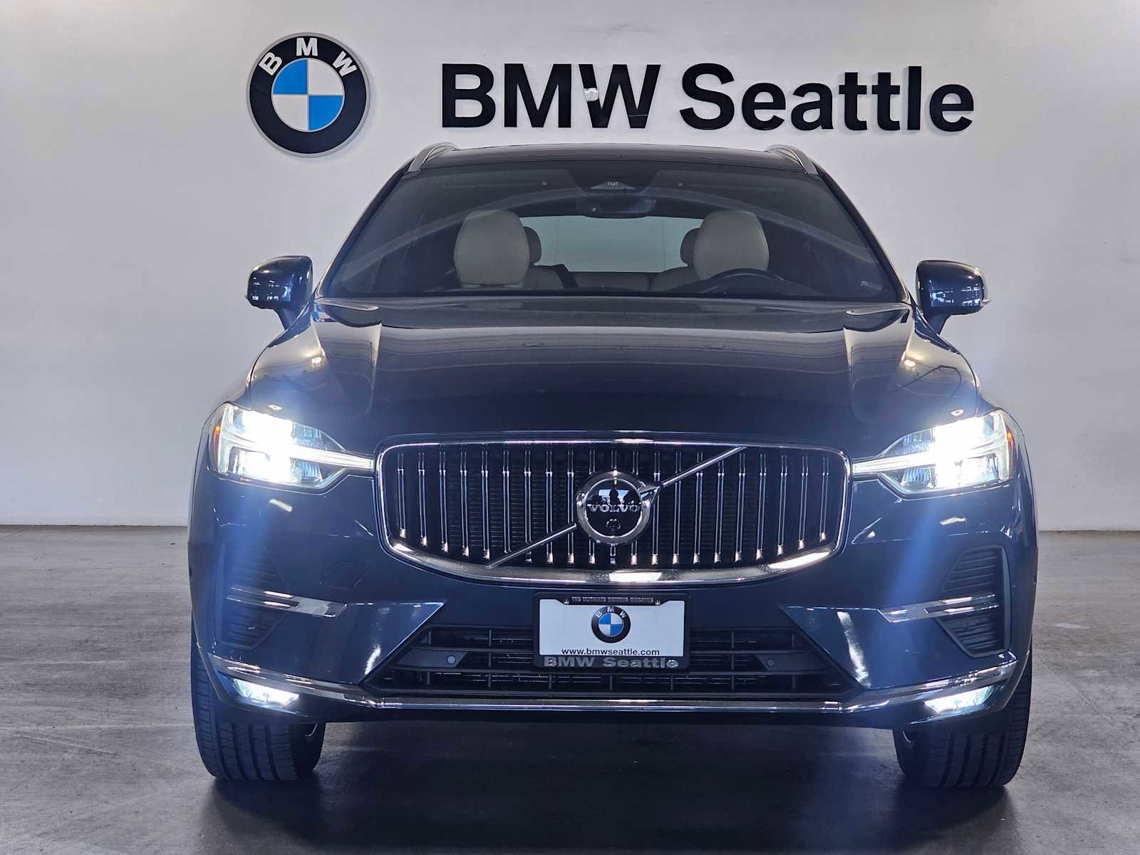 Used 2022 Volvo XC60 B5 Inscription w/ Advanced Package AWD/4WD image 6