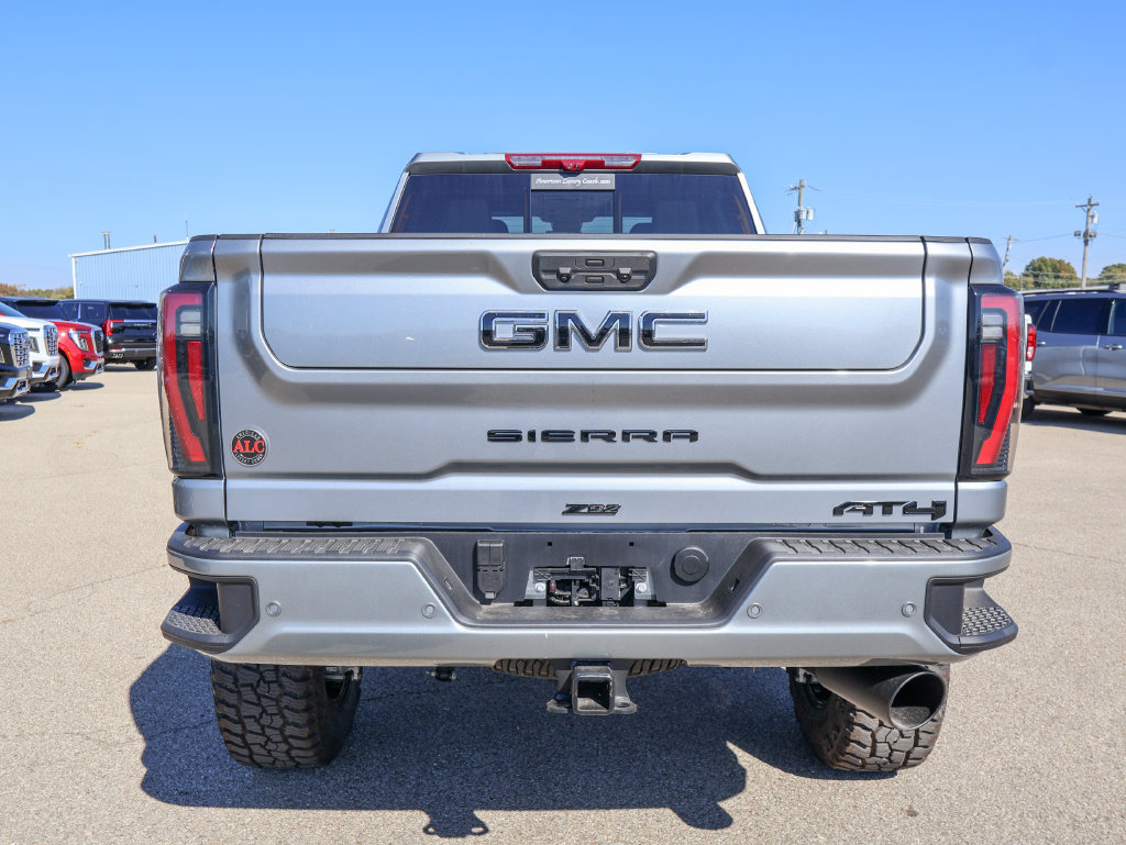 New 2026 GMC Sierra 2500 AT4 w/ Technology Package AWD/4WD image 4
