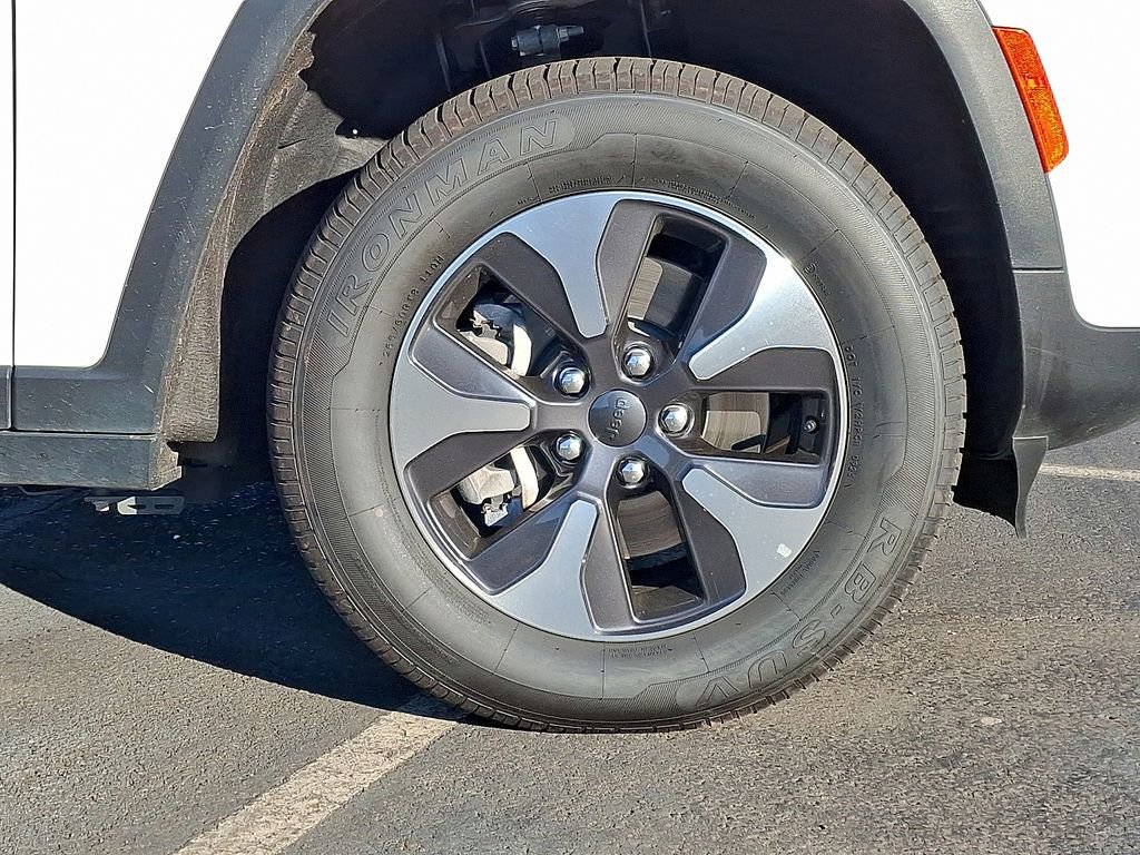 Used 2024 Jeep Grand Cherokee Limited 4xe image 8