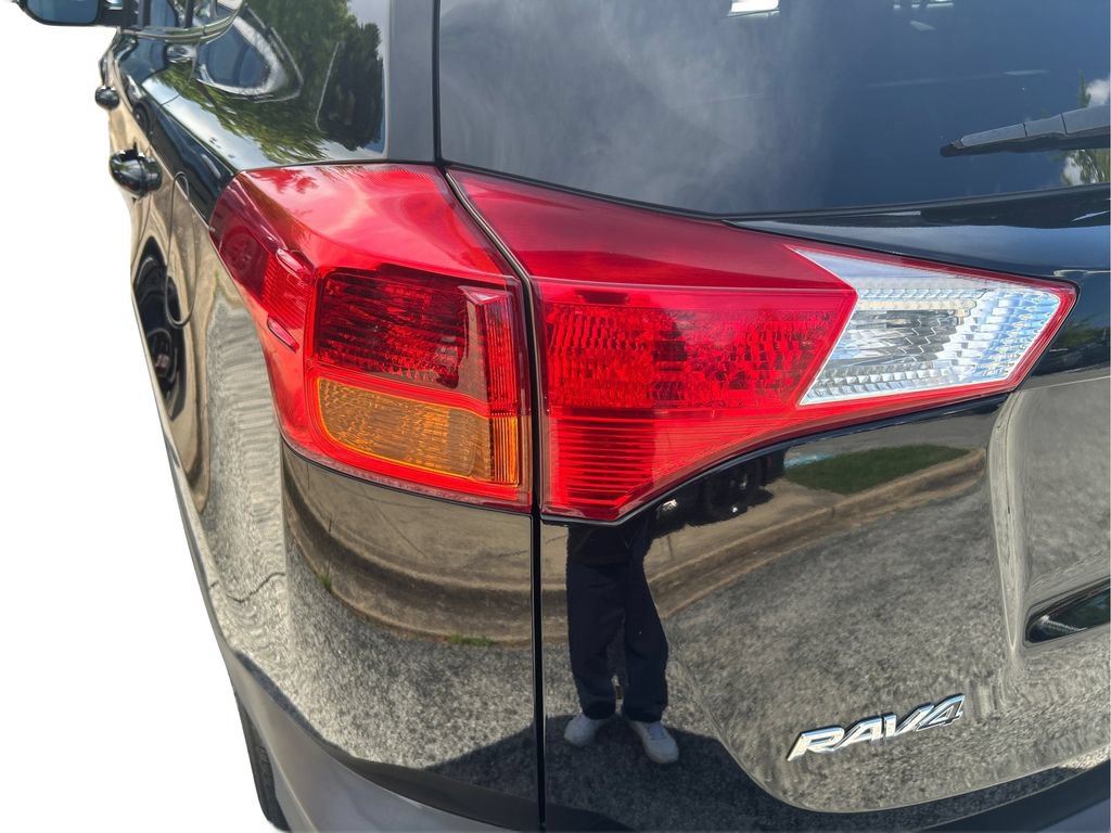 Used 2013 Toyota RAV4 XLE AWD/4WD image 32