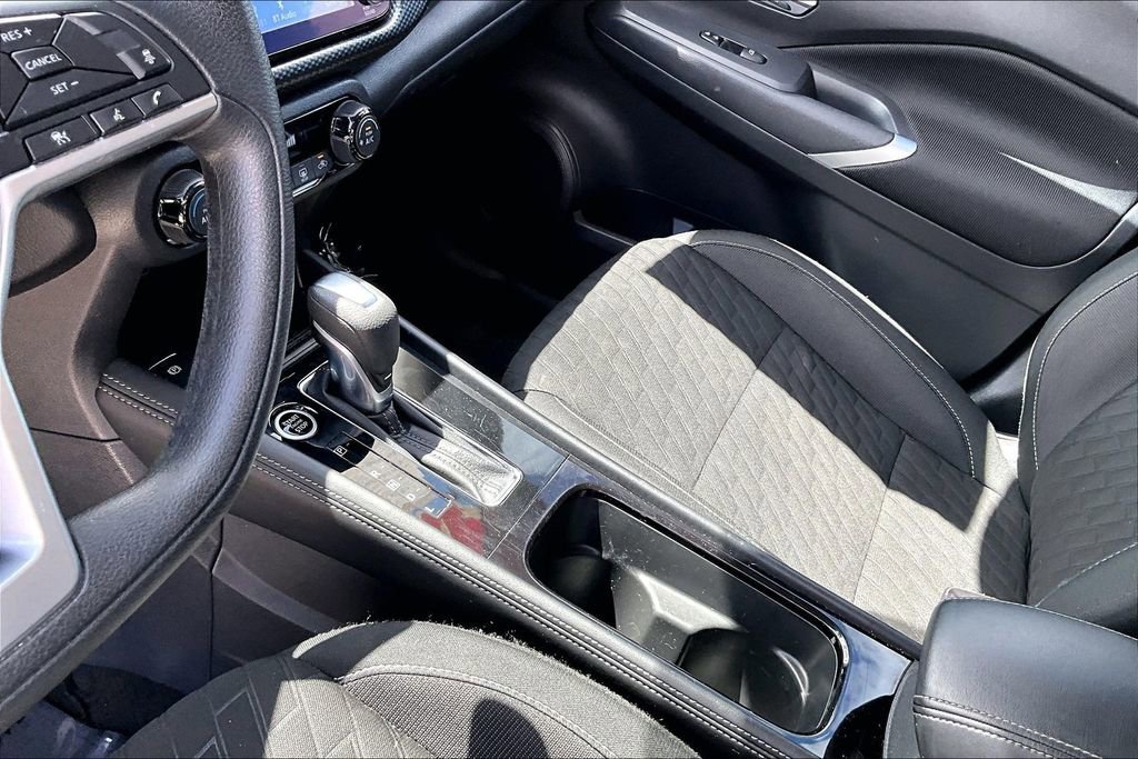 Used 2022 Nissan Kicks SV FWD image 23