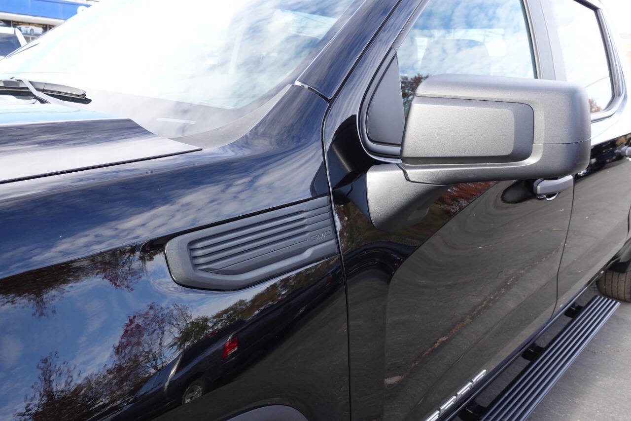 Used 2023 GMC Sierra 1500 Pro w/ Graphite Edition image 7