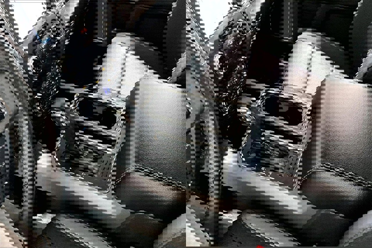 Used 2019 Ford F150 Raptor w/ Equipment Group 802A Luxury image 17