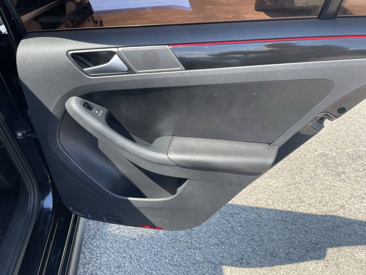 Used 2017 Volkswagen Jetta GLI FWD image 30