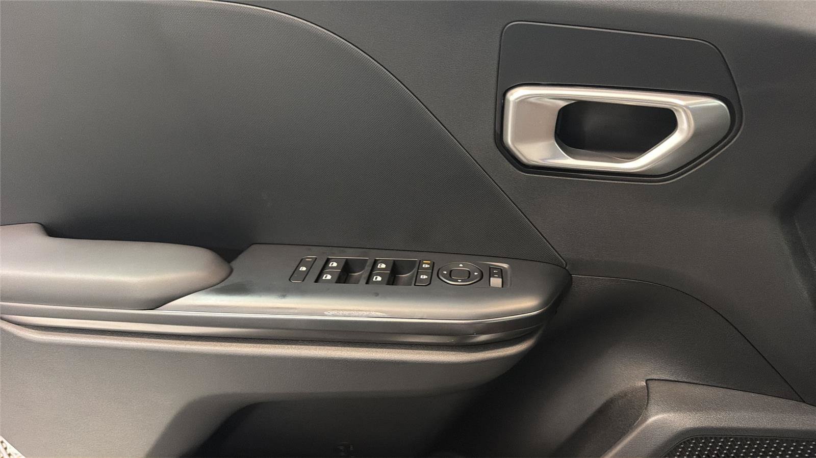 New 2026 Kia K4 FWD image 23