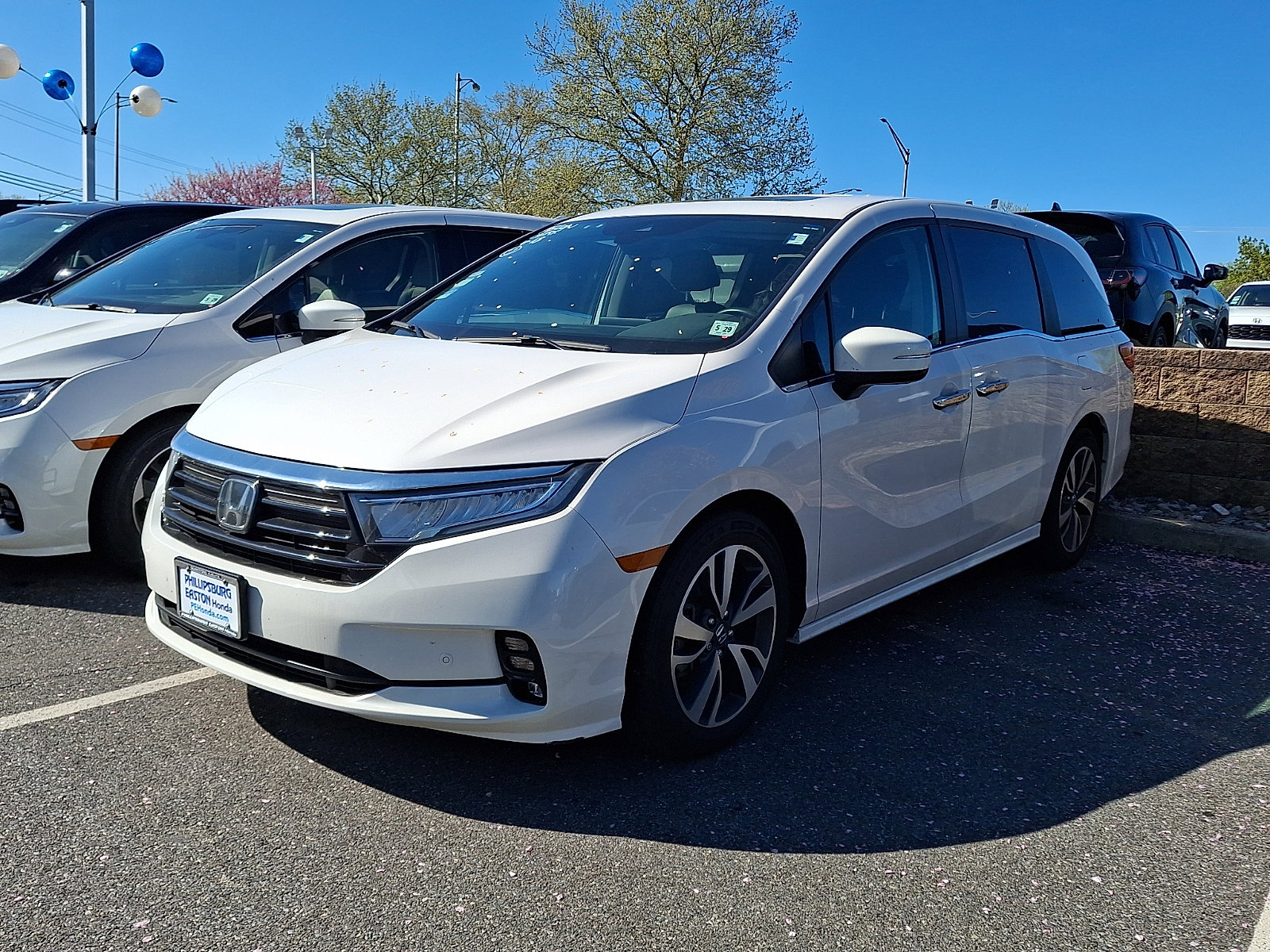 Used 2024 Honda Odyssey Touring image 3