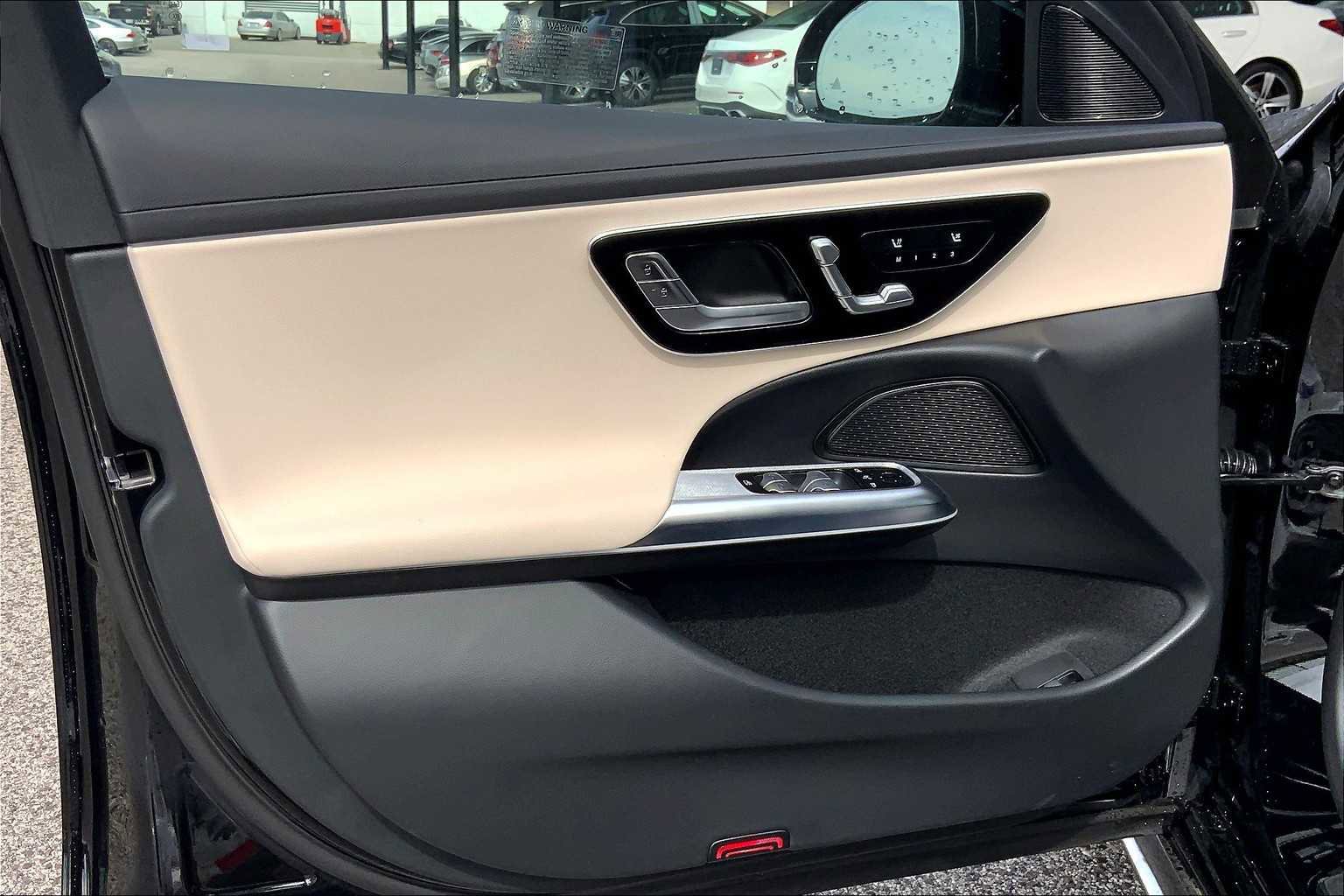 Used 2025 Mercedes-Benz E 350 Sedan image 14