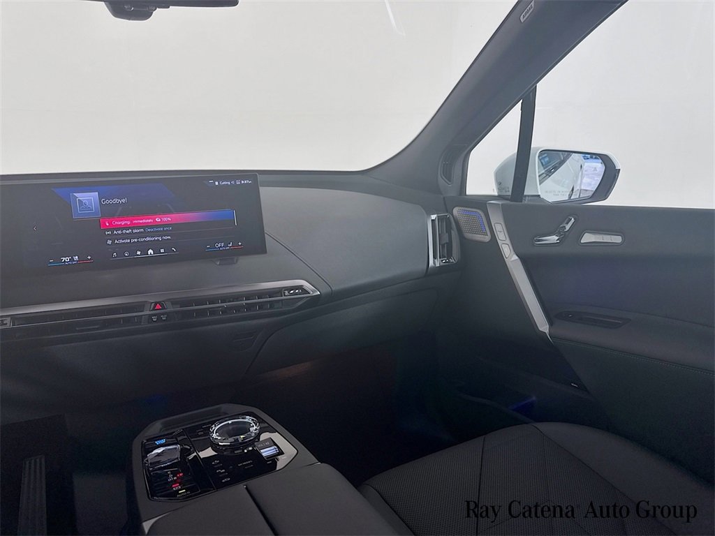 Used 2025 BMW iX M60 image 24