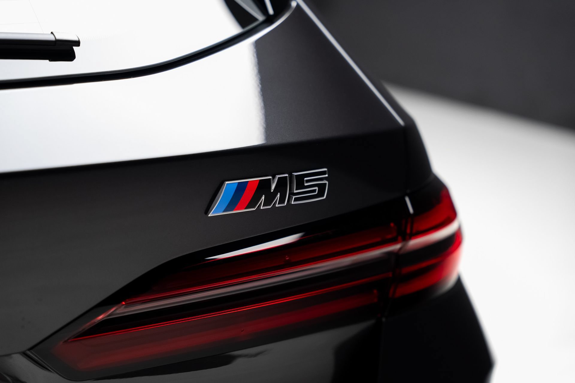 Used 2027 BMW M5 Touring AWD/4WD image 32