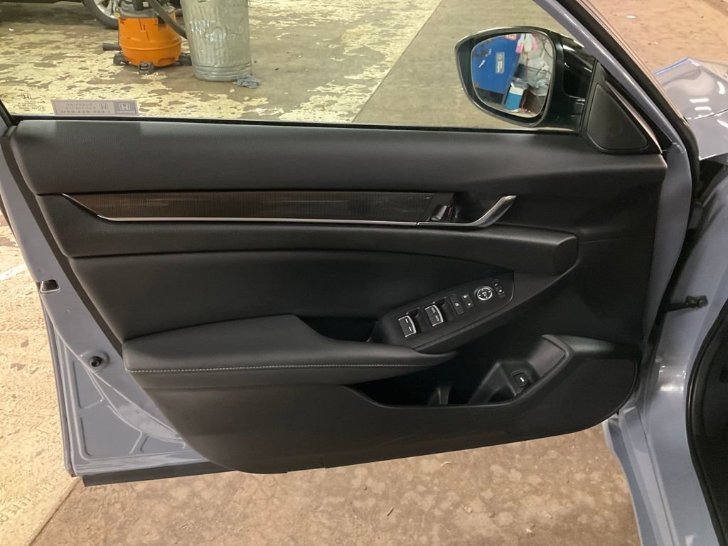 Used 2021 Honda Accord Sport image 10