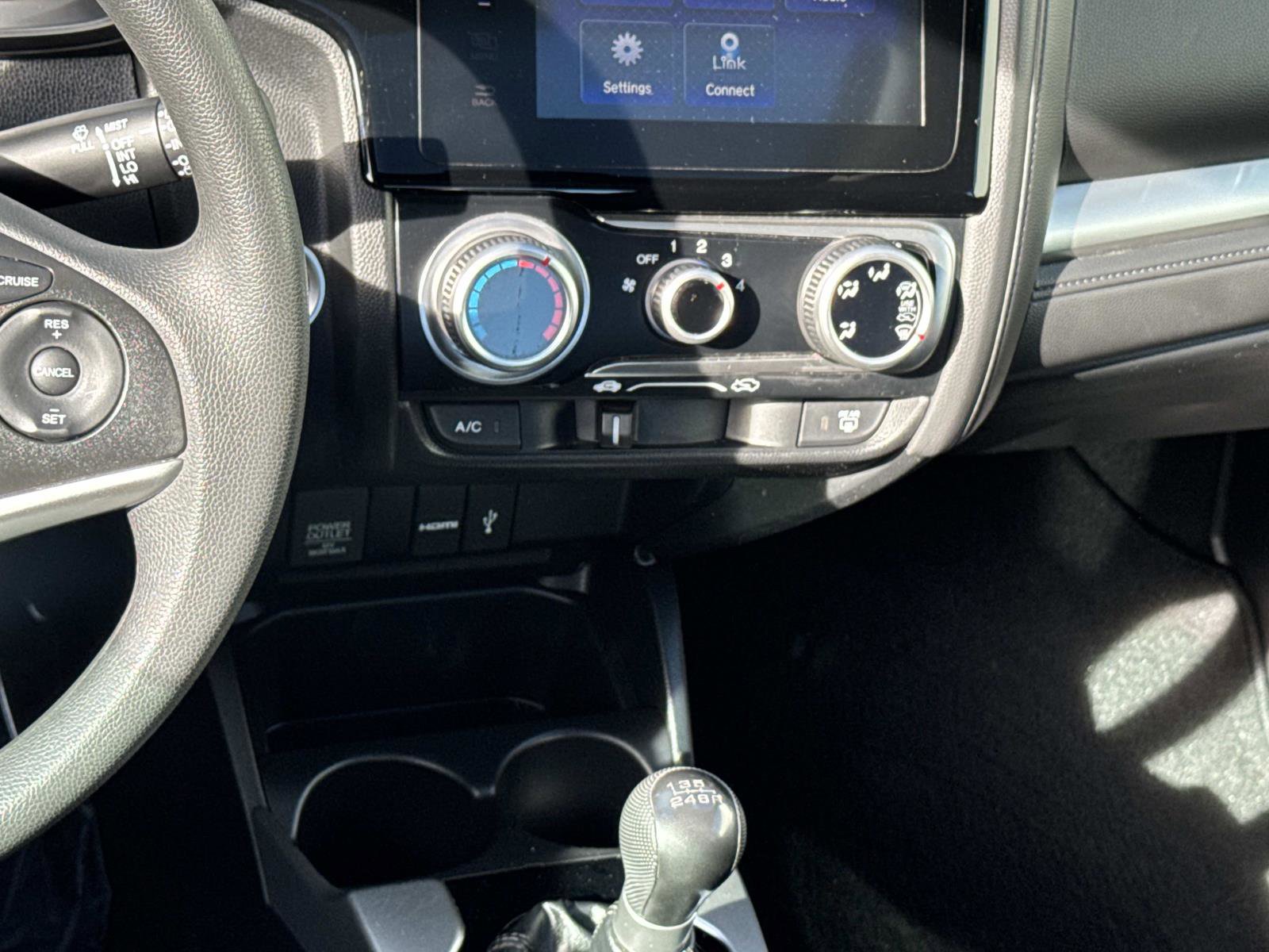 Used 2017 Honda Fit EX image 4