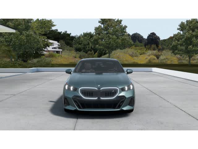 New 2027 BMW i5 xDrive40 AWD/4WD image 3