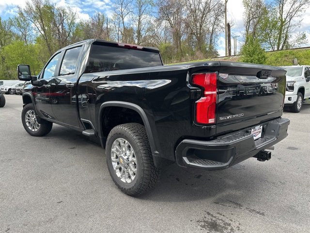 New 2025 Chevrolet Silverado 2500 LT w/ Z71 Chrome Sport Edition image 6