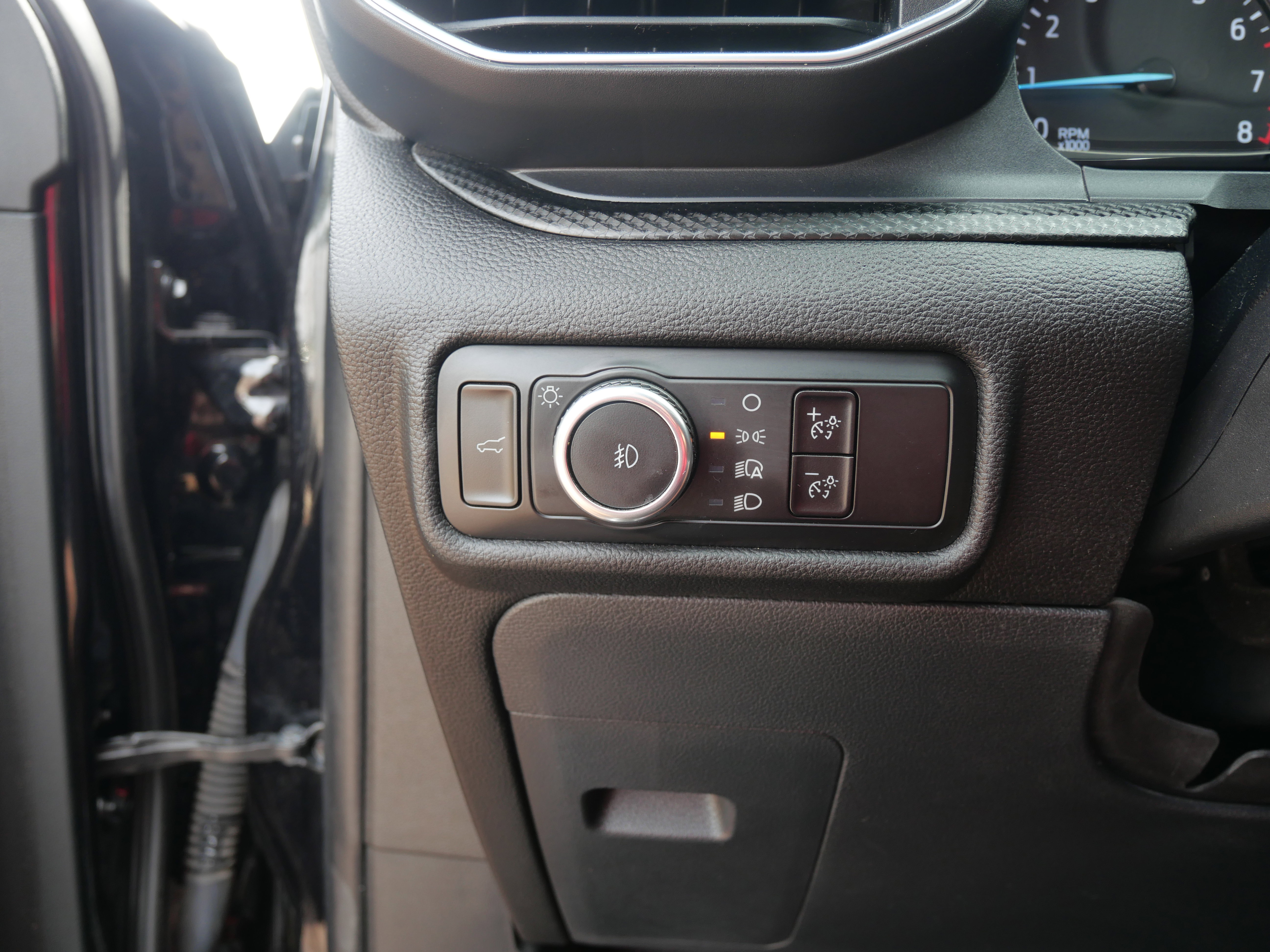 Used 2023 Ford Explorer ST-Line w/ Class IV Trailer Tow Package image 10