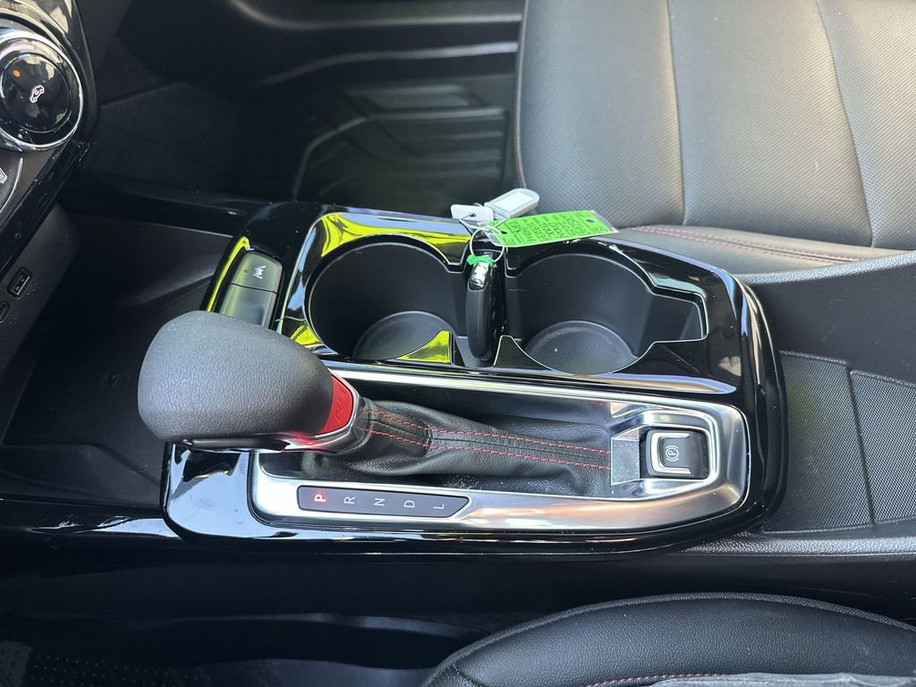 Certified 2025 Chevrolet Trax RS w/ Sunroof Package image 28