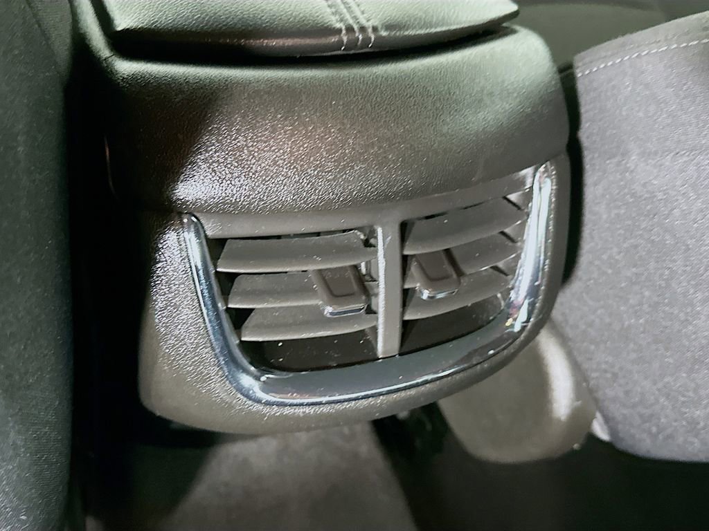 Used 2024 Chevrolet Malibu LT image 34