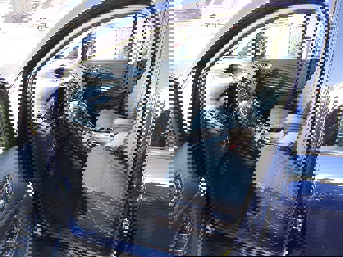 Used 2016 Ford C-MAX SE image 4