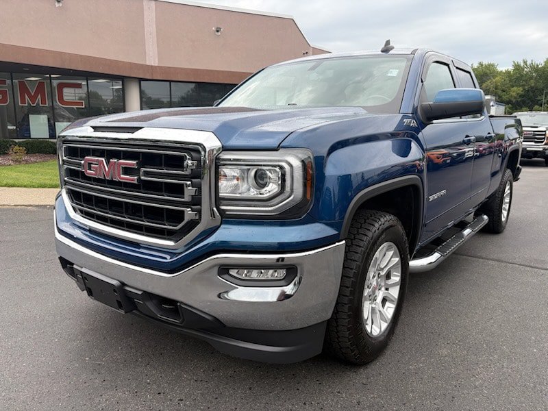 Used 2018 GMC Sierra 1500 SLE w/ SLE Value Package AWD/4WD image 1