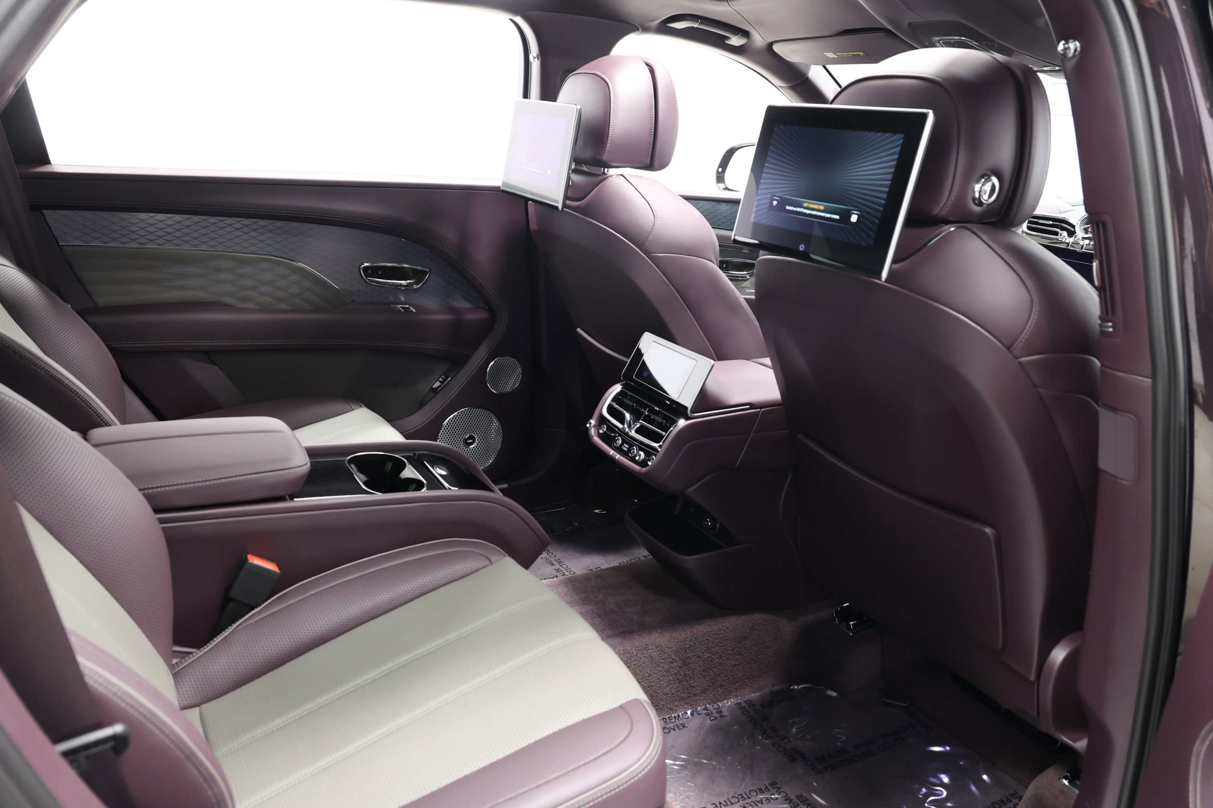 Used 2023 Bentley Bentayga Extended Wheelbase image 99