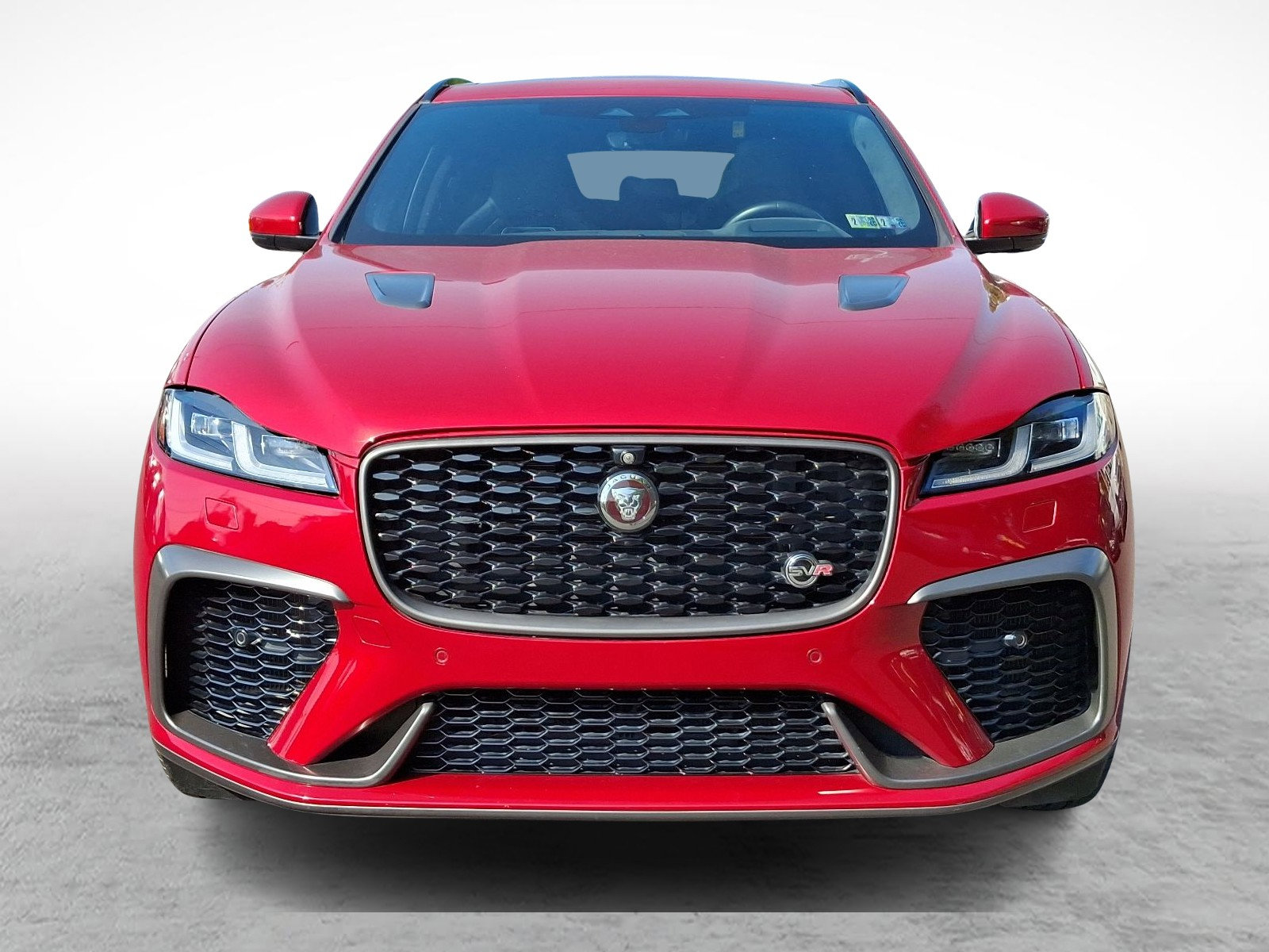 Used 2021 Jaguar F-PACE SVR image 2