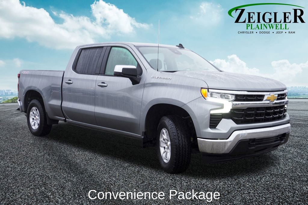 Used 2025 Chevrolet Silverado 1500 LT w/ Work Truck Package image 4