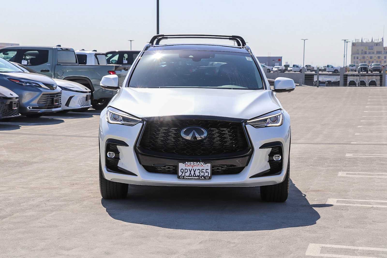 Used 2025 INFINITI QX50 Sport AWD/4WD image 2