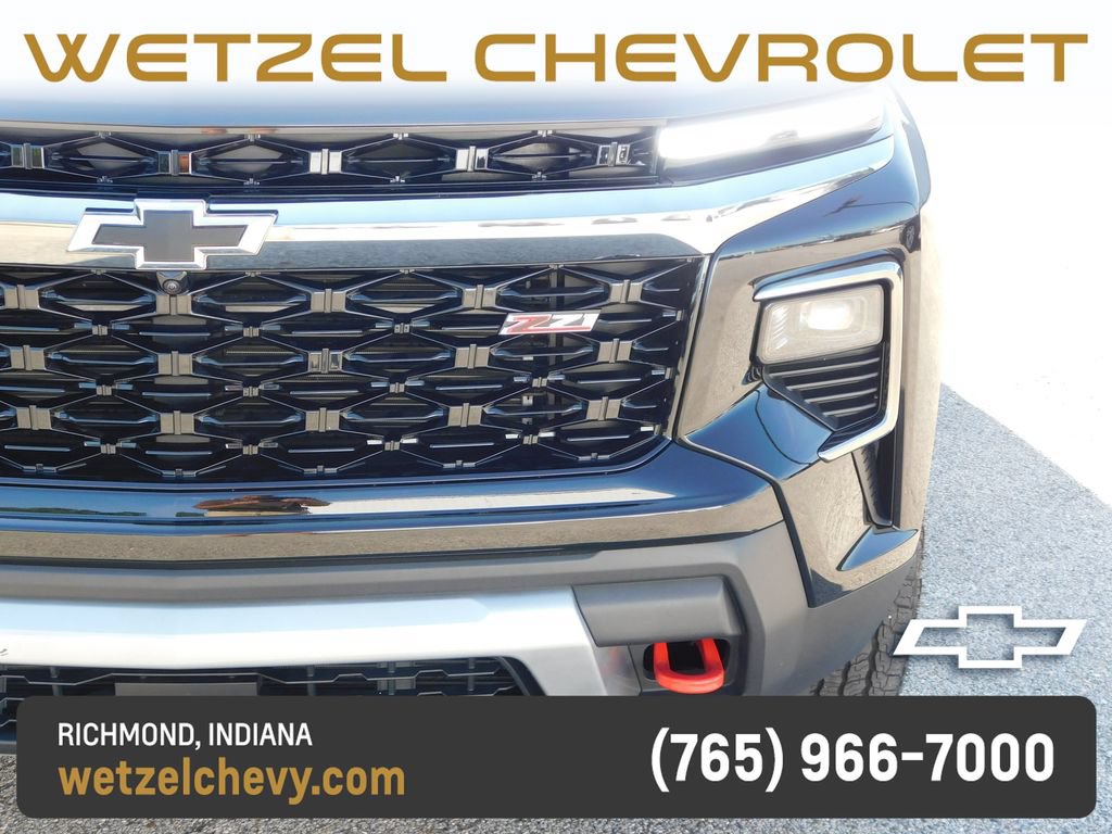 Used 2025 Chevrolet Traverse Z71 w/ Driver Confidence Package AWD/4WD image 9