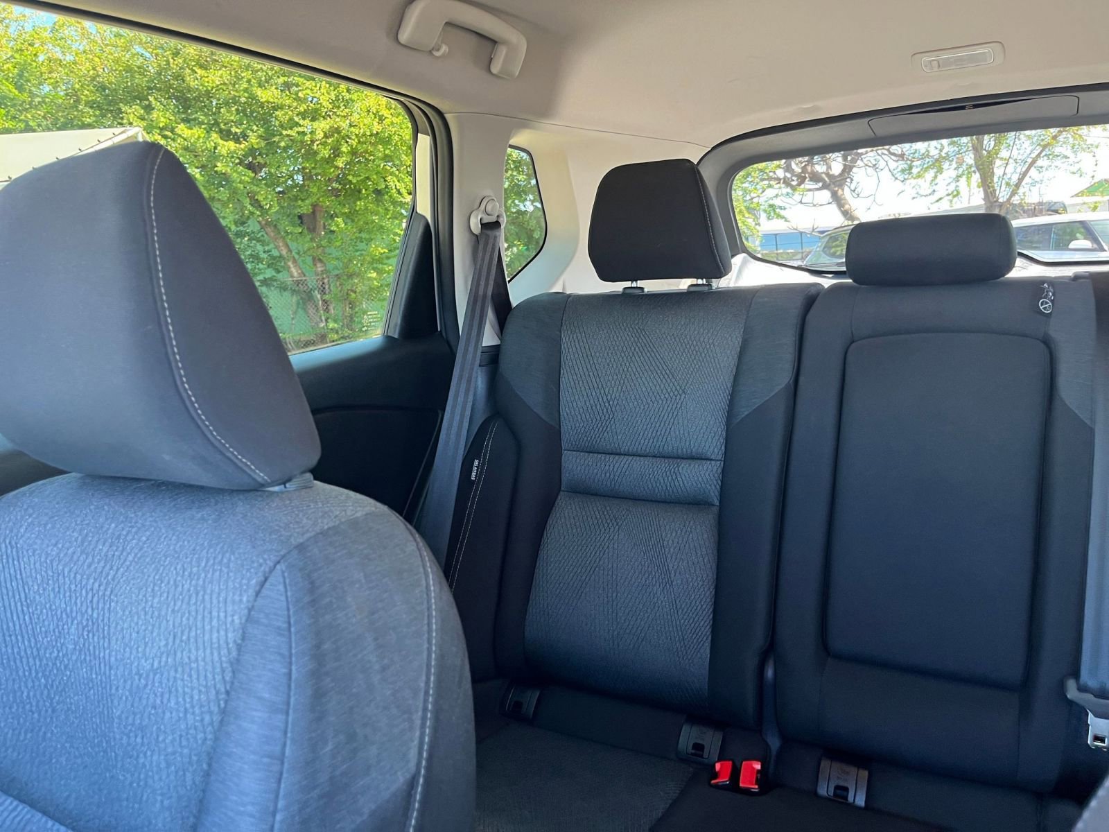 Used 2024 Nissan Rogue SV image 35