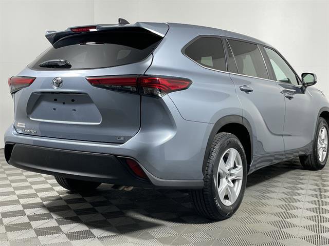 Used 2023 Toyota Highlander LE image 8