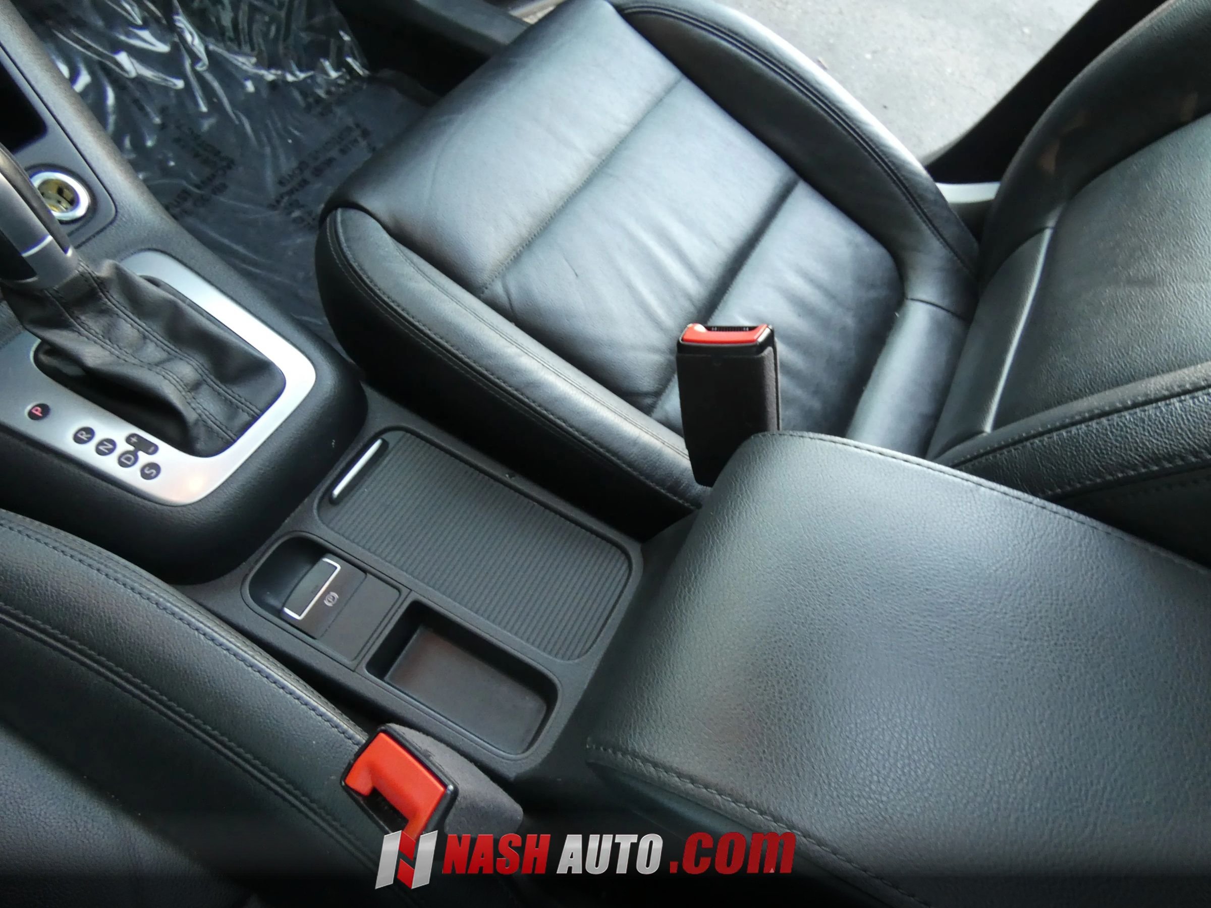 Used 2017 Volkswagen Tiguan SEL FWD image 58