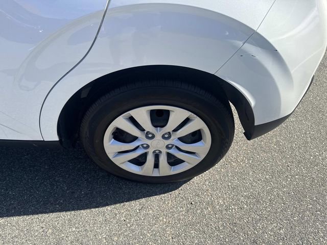 Used 2023 Kia Soul LX image 13