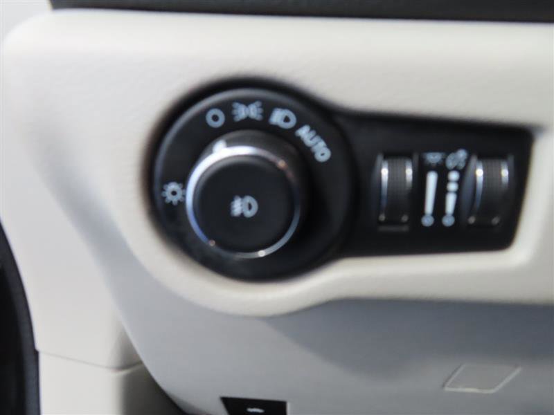 Used 2022 Chrysler Pacifica Limited image 21