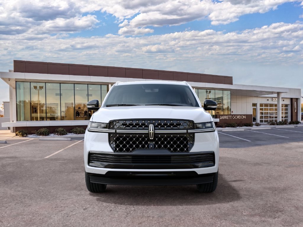 New 2027 Lincoln Navigator L Black Label AWD/4WD image 3