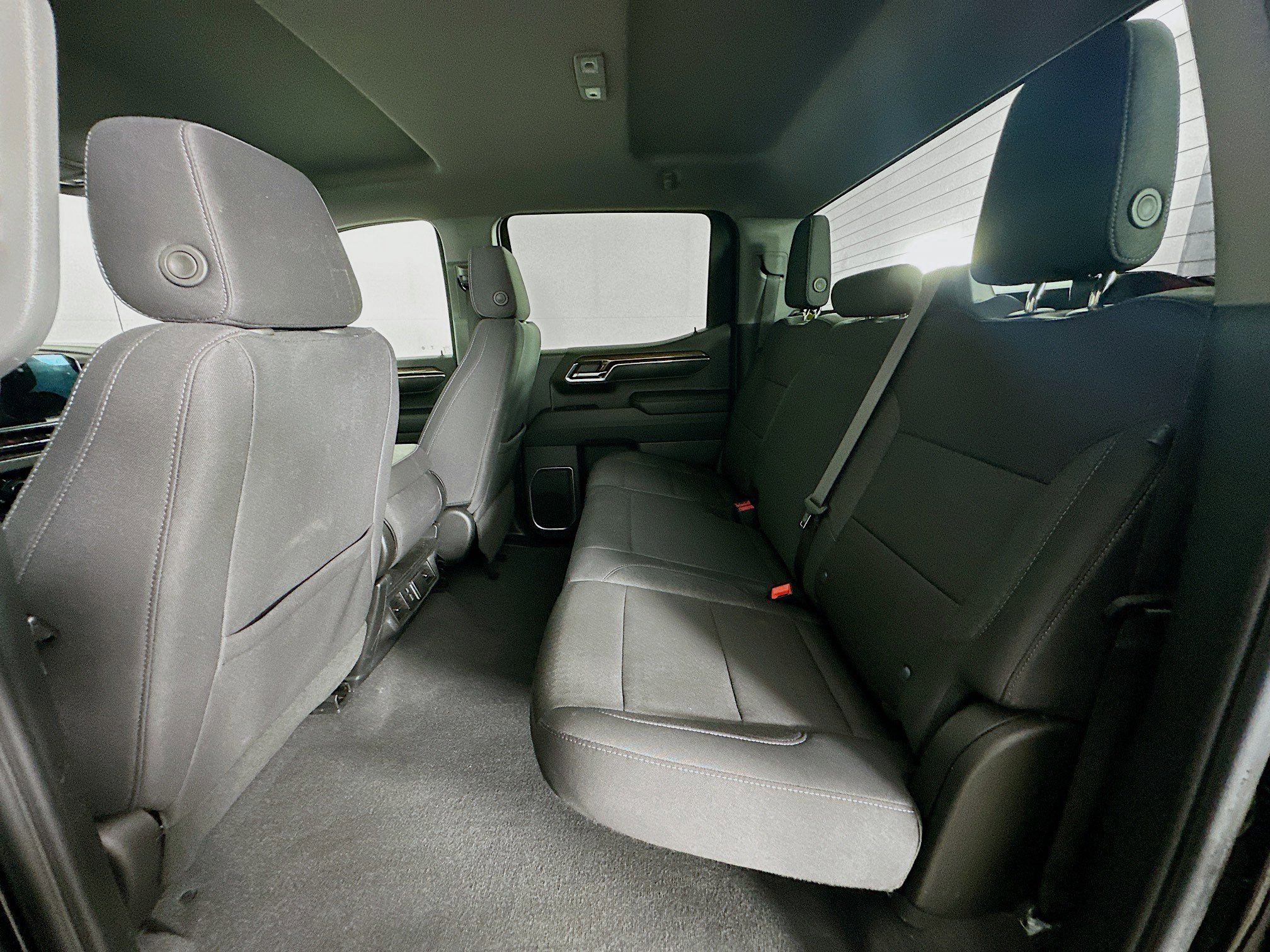 Used 2024 Chevrolet Silverado 1500 LT image 28