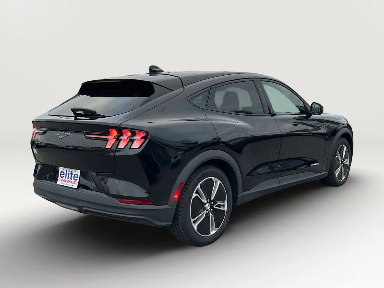 Used 2021 Ford Mustang Mach-E Select w/ Comfort/Appearance Package image 7