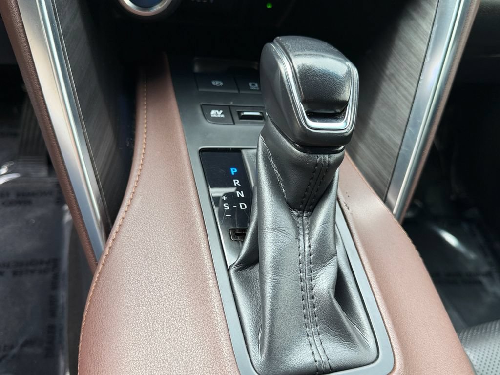 Used 2021 Toyota Venza Limited w/ Advanced Technology Package AWD/4WD image 25