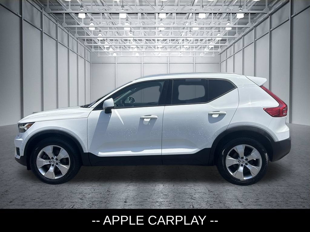 Used 2019 Volvo XC40 T5 Momentum AWD/4WD image 2