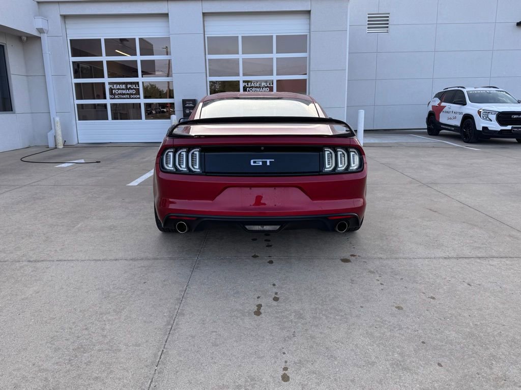 Used 2017 Ford Mustang GT RWD image 4