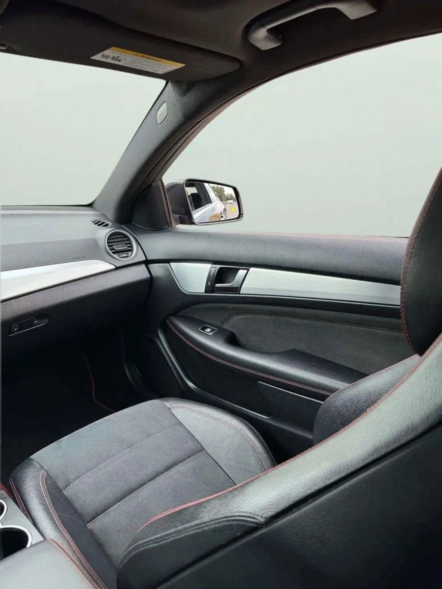 Used 2015 Mercedes-Benz C 350 4MATIC Coupe image 34