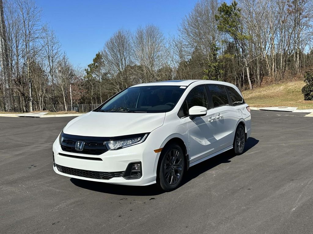 New 2026 Honda Odyssey Touring image 3