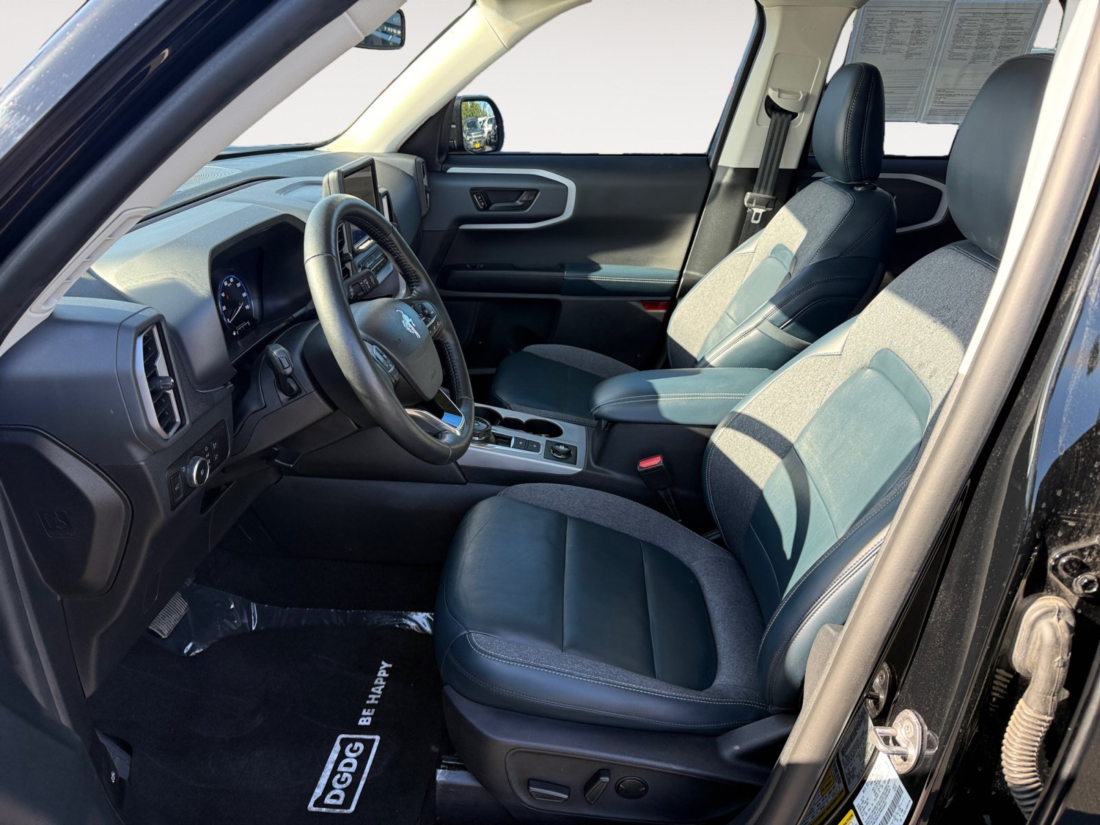 Certified 2023 Ford Bronco Sport Outer Banks w/ Tech Package AWD/4WD image 10