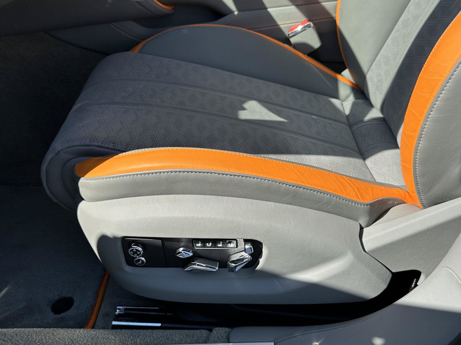 New 2025 Bentley Flying Spur Plug-In Hybrid AWD/4WD image 10